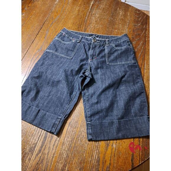 Size 10 Willi Smith Denim Jean Bermuda Casual Shorts Cuffed Hem Pockets - Picture 1 of 4